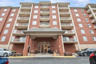 8440 Callie Ave Unit C504, Morton Grove, IL 60053