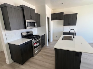 5882 Mythical Ln, St. George, UT 84790
