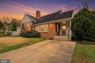 47 Fort Williams Pkwy, Alexandria, VA 22304