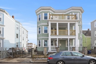 7 Speedwell St, Dorchester, MA 02122