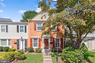 32 Fenceline Dr, Gaithersburg, MD 20878