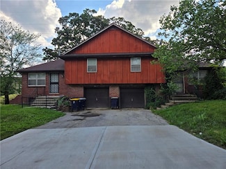 7028 Ewing Ave, Kansas City, MO 64133