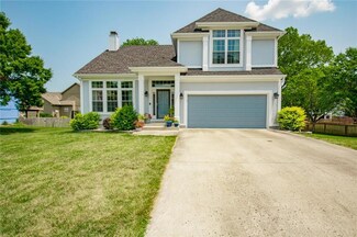 5915 NE Turquoise Dr, Lees Summit, MO 64064
