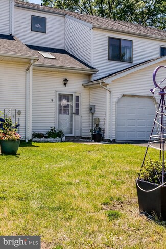9 Marjoram Dr Unit 10, Lumberton, NJ 08048