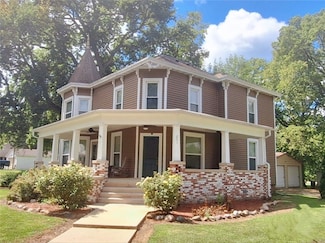 201 Park Place, Rossville, IL 60963