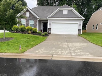 5161 Quail Forest Dr, Clemmons, NC 27012