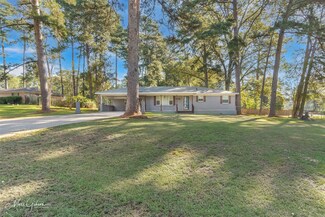 9449 Aspen Cir, Shreveport, LA 71118