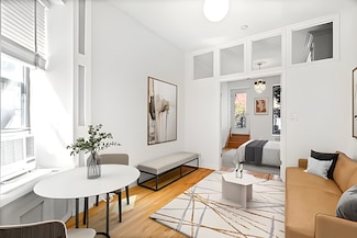 225 W 10th St Unit D, New York, NY 10014