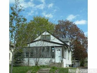 868 Pascal St N, Saint Paul, MN 55104