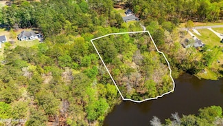 176 Country Club Dr W, Minnesott Beach, NC 28510