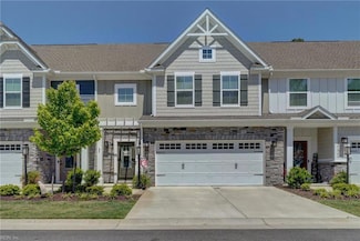 528 Eldridge Ln, Chesapeake, VA 23323