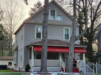 716 Carlysle St, Akron, OH 44310