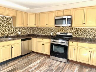 32 Henry St, New Haven, CT 06511