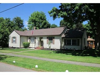 70 Elizabeth St, Dansville, NY 14437