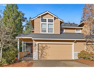 8587 NE Rockspring St, Hillsboro, OR 97006
