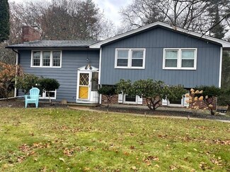 35 Mill Pond Rd, Durham, NH 03824