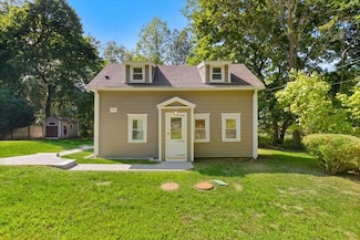 990 Bay Rd, South Hamilton, MA 01982