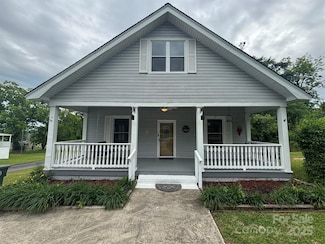 103 Duke St, Great Falls, SC 29055