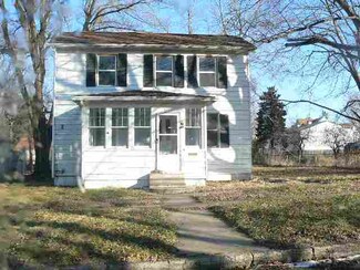 413 8th St, Lacon, IL 61540