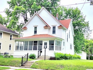 920 N Adams Ave, Mason City, IA 50401
