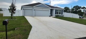 4602 SW Obelisk St, Port St. Lucie, FL 34953