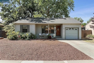 10 Pendegast St, Woodland, CA 95695