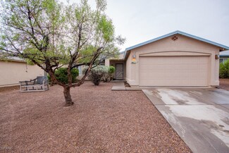 8942 E Fairway Groves Dr, Tucson, AZ 85730