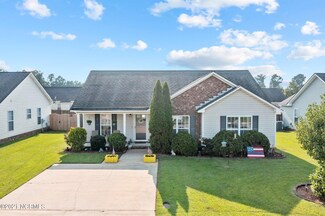 3698 Highland Dr, Ayden, NC 28513