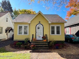 709 Engleman Ave, Schenectady, NY 12302