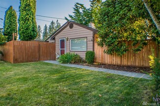 7822 Beverly Ln, Everett, WA 98203