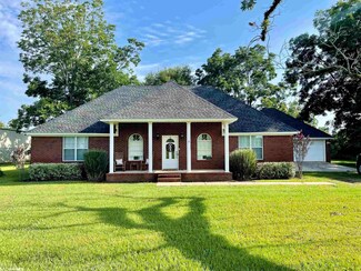 59 Randolph Ave, Atmore, AL 36502