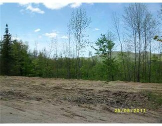 1 Fields Hill Rd, Sumner, ME 04292