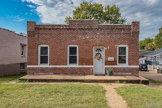 4048 Walsh St, Saint Louis, MO 63116