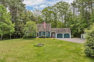 4 Birch Ln, Center Tuftonboro, NH 03816