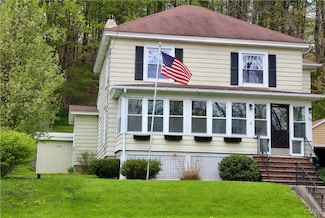 60 Elm St, Camillus, NY 13031