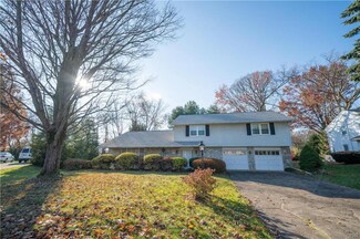 3685 Kim St, Bethlehem, PA 18017