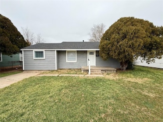 915 Hickory St, Altus, OK 73521