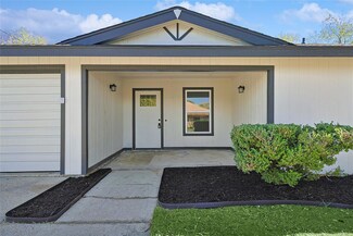 1013 Baldwin St, Denton, TX 76205