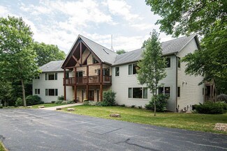 4721 W Longhollow Rd, Galena, IL 61036