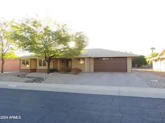 11037 W Meade Dr, Sun City, AZ 85351