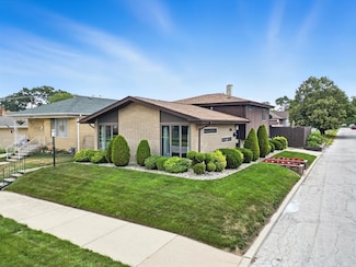 45 Mason St, Calumet City, IL 60409