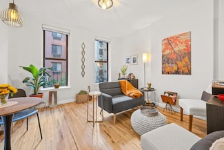 520 W 50th St Unit B4, New York, NY 10019