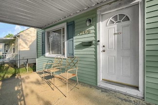 1265 Duxberry Ave, Columbus, OH 43211