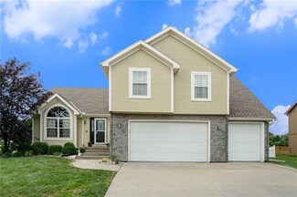 13000 Ridgeview Dr, Platte City, MO 64079