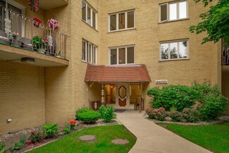 6400 W Belle Plaine Ave Unit 309, Chicago, IL 60634