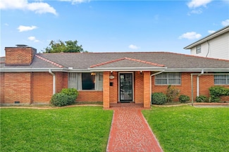 511 9th St, Gretna, LA 70053