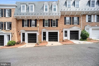 2531 Queen Annes Ln NW, Washington, DC 20037