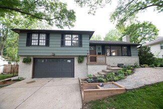 5701 W 78th St, Prairie Village, KS 66208