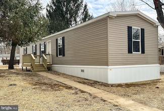 5830 Hilltop Ln, Gap, PA 17527