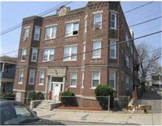 70 Bellingham St Unit 1, Chelsea, MA 02150